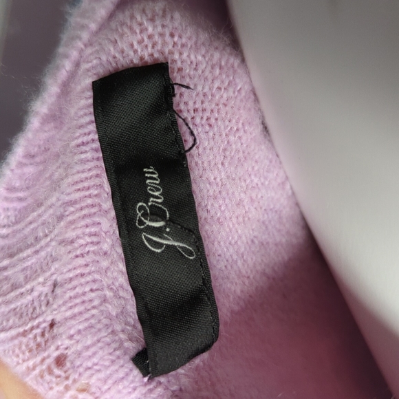 Lilac sweater - Picture 2 of 4